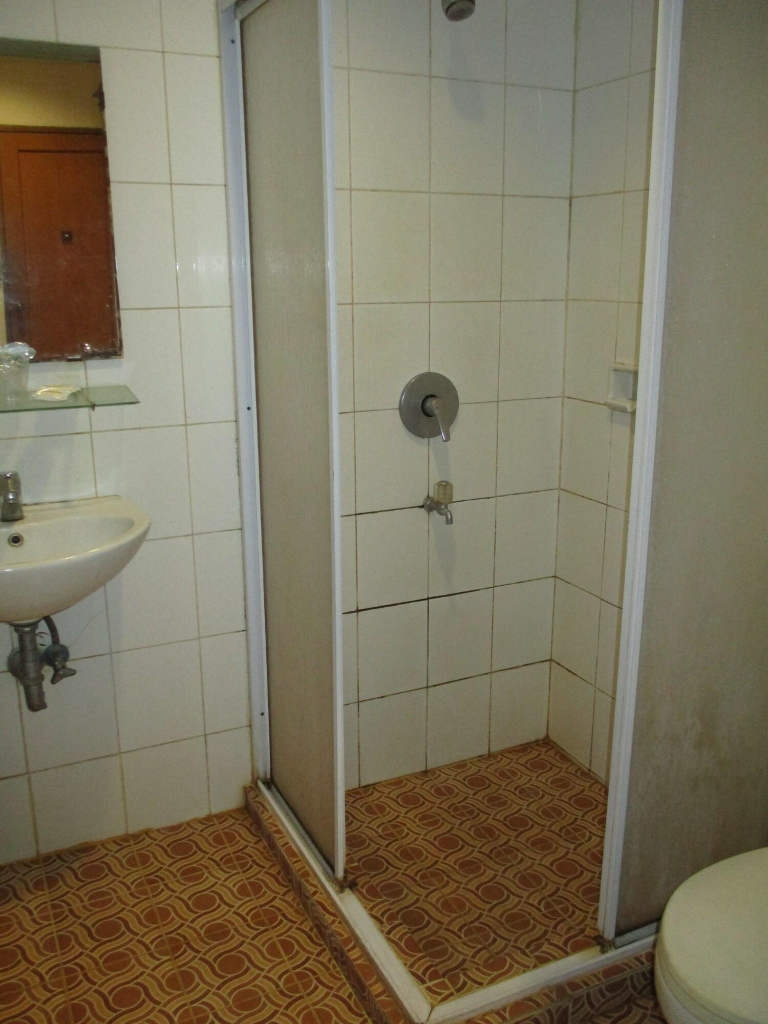 Hotel Caravan Tanah Abang Jakarta Exterior photo