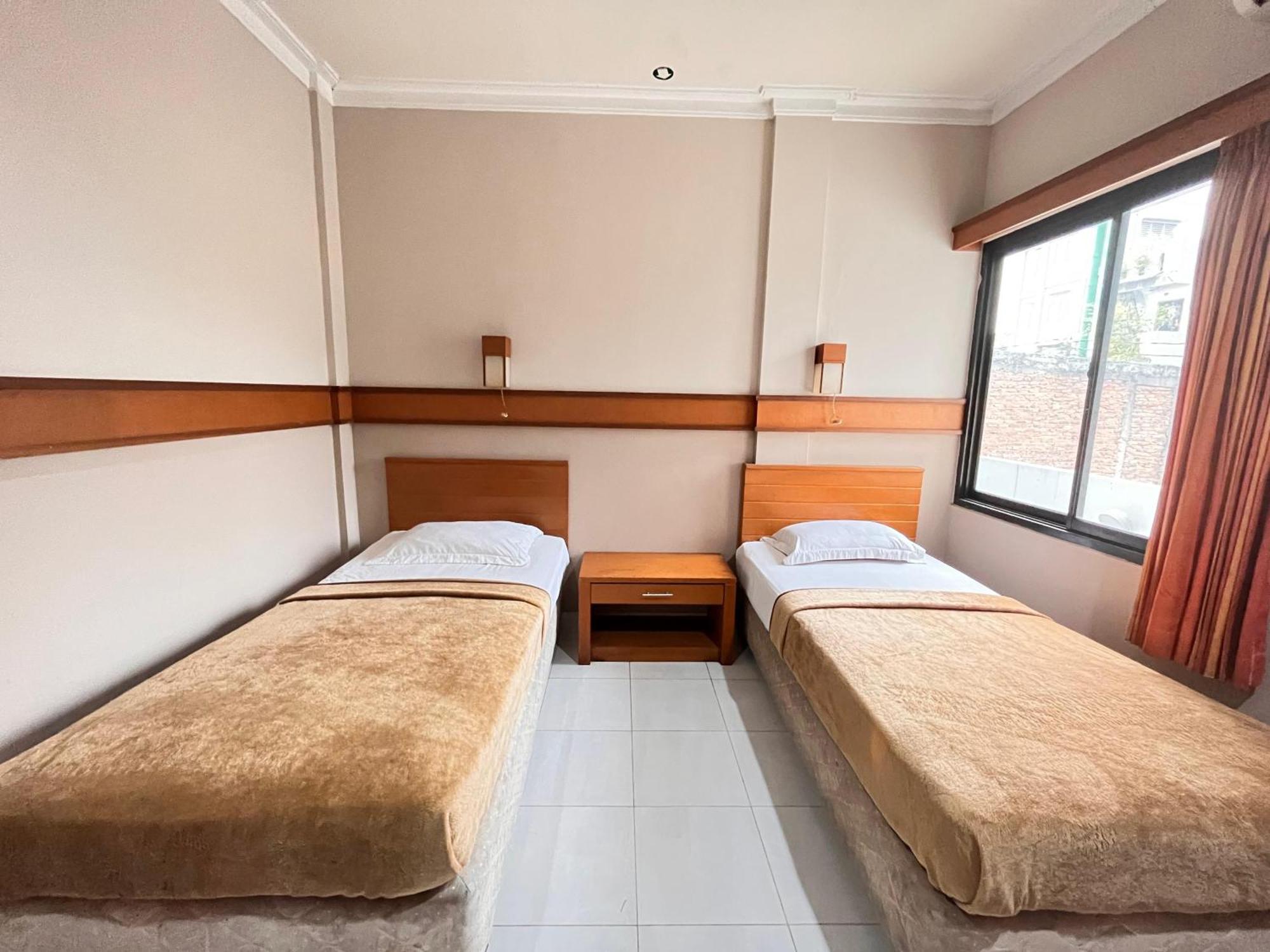 Hotel Caravan Tanah Abang Jakarta Exterior photo